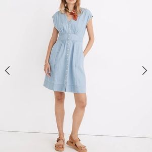 SOLD OUT Madewell Denim Cap-Sleeve Button-Front Dress in Sunwashed Indigo